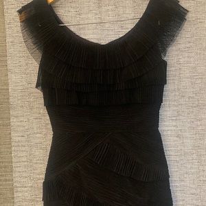 BCBG maxazria Briana black cocktail dress Sz 4
